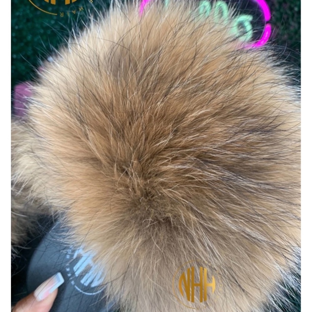 BBW Fluffy Slides